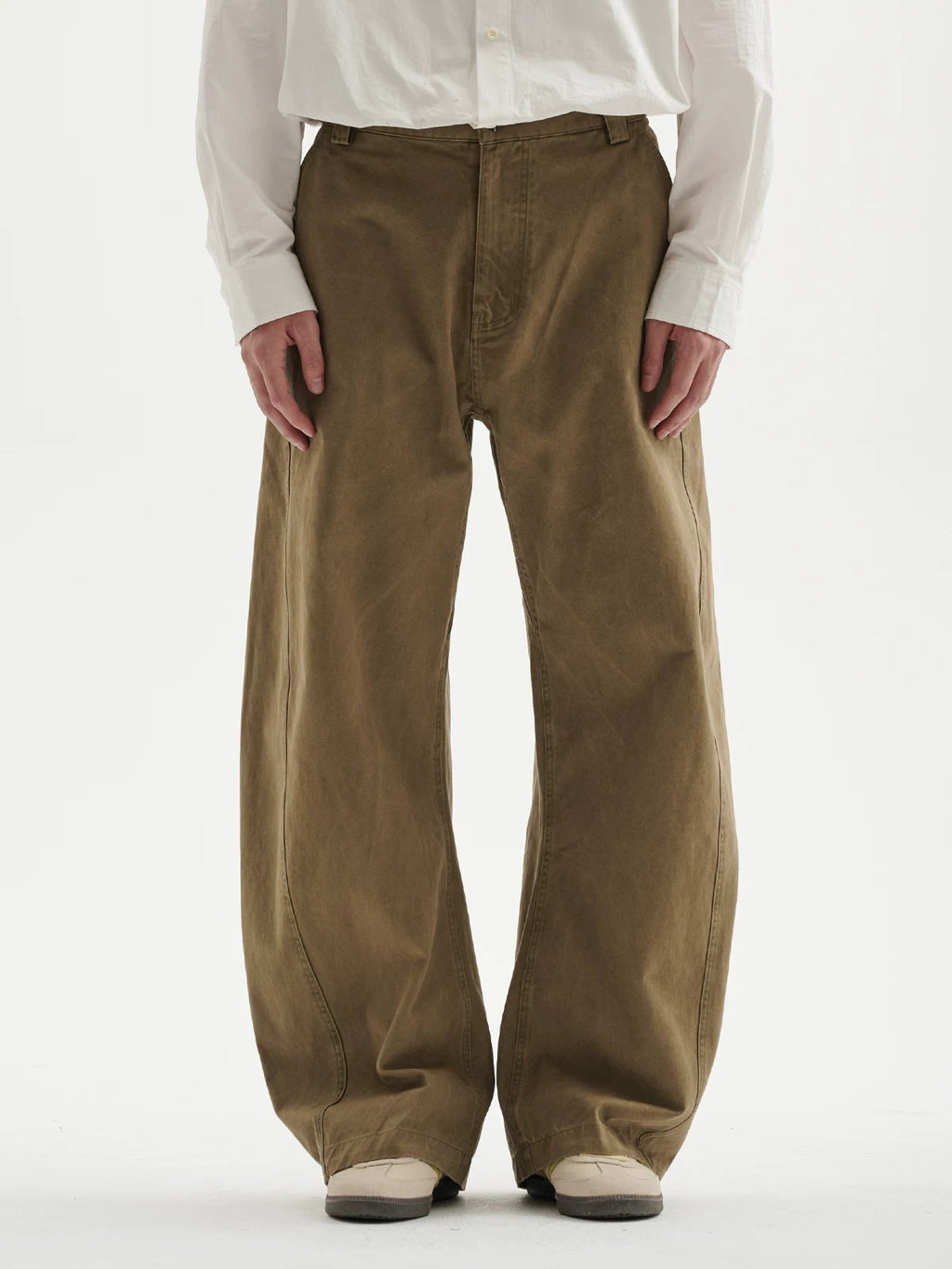 BUTTBILL Men's Relaxed Curved-Leg Paneled Trousers100