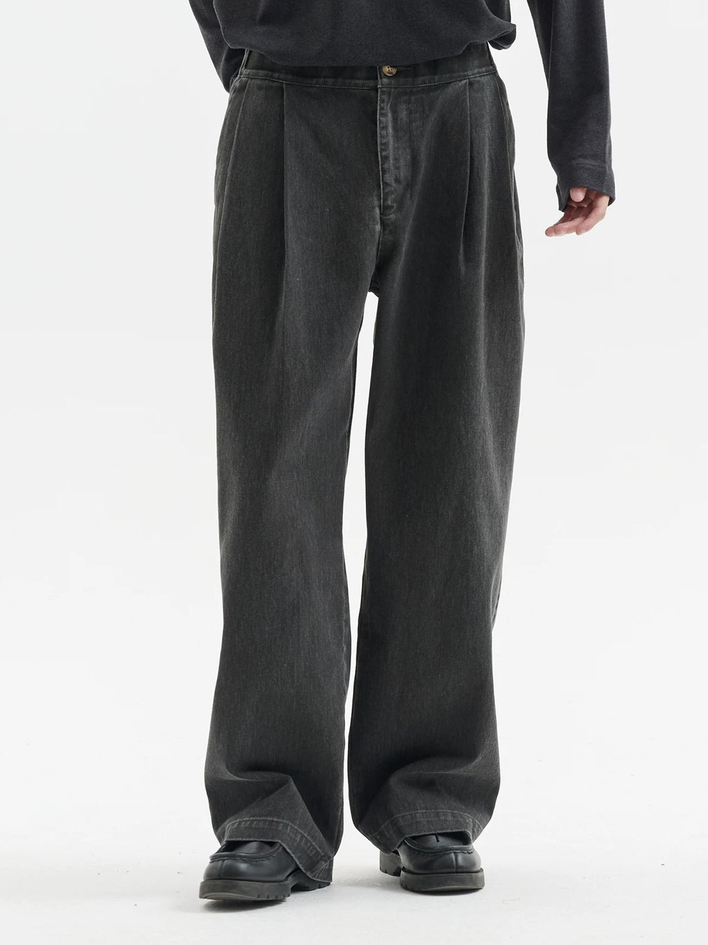BUTTBILL FW25 Unisex Enzyme-Washed Pleated Relaxed Trousers056