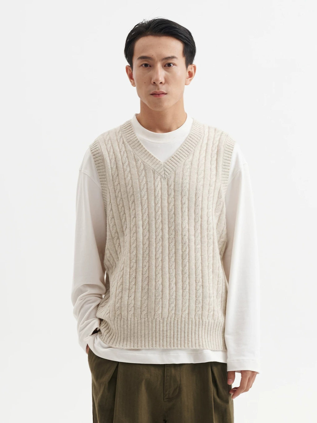 BUTTBILL Relaxed Cable-Knit V-Neck Lambswool-Blend Sweater Vest073