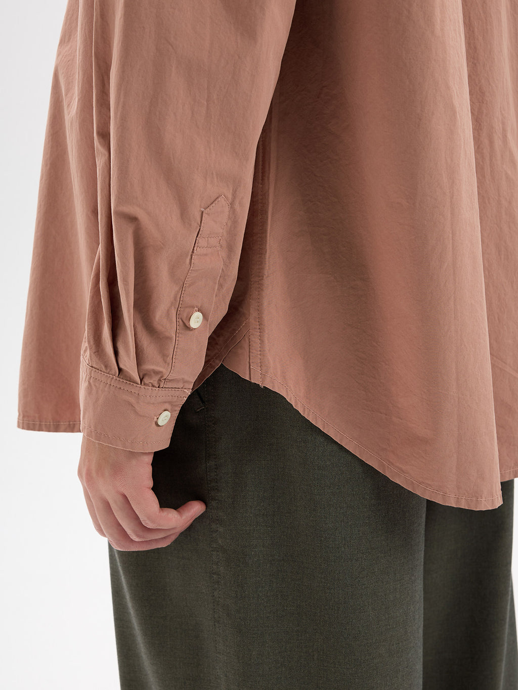 BUTTBILL Unisex High-Density Washed Cotton Concealed Placket Long-Sleeve Shirt021