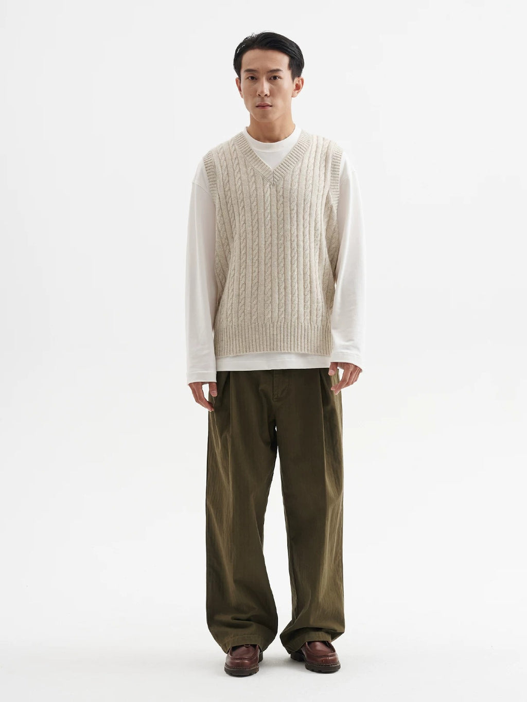 BUTTBILL Relaxed Cable-Knit V-Neck Lambswool-Blend Sweater Vest073