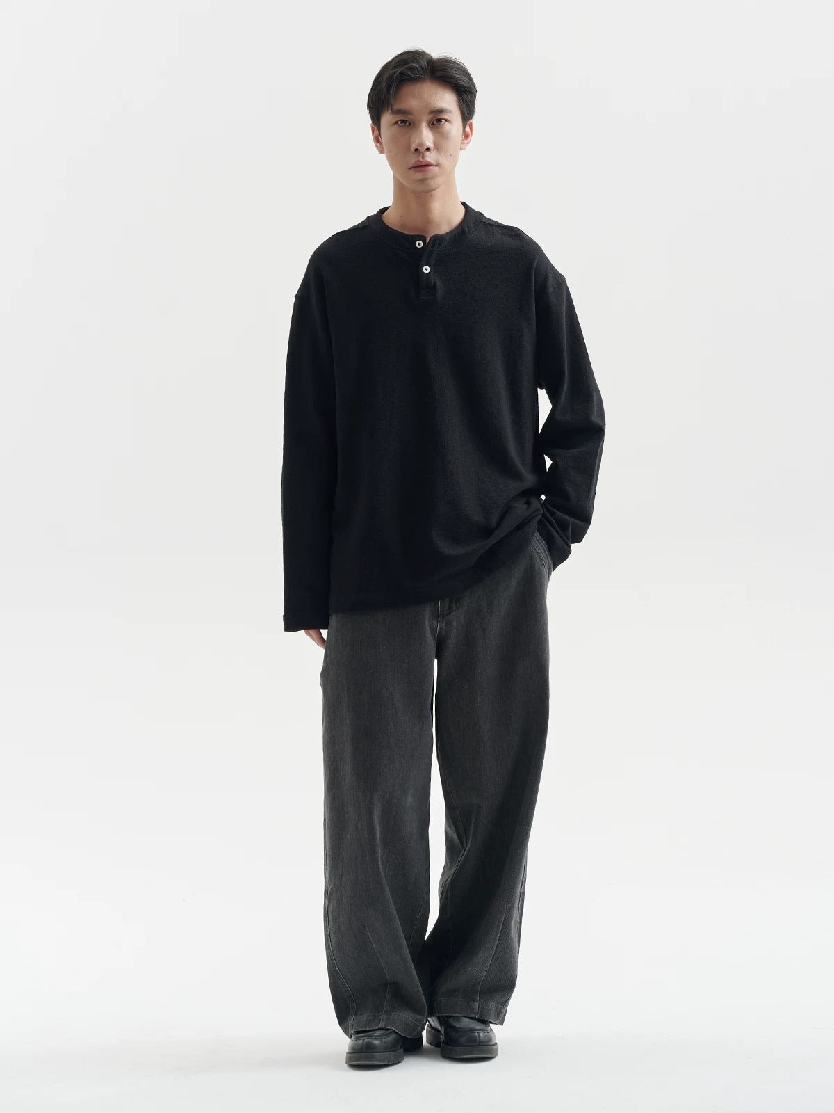 BUTTBILL Unisex Minimalist Long-Sleeve Henley Tee112