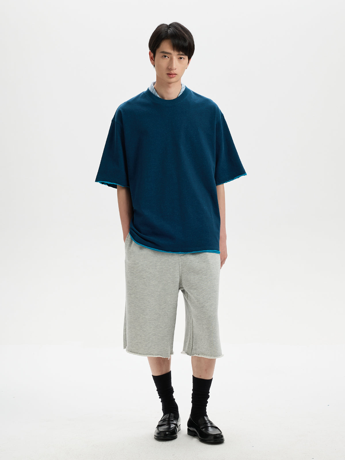BUTTBILL SS26 Unisex Double-Yarn Cotton Inside-Out Contrast T-Shirt with Rolled Edge
