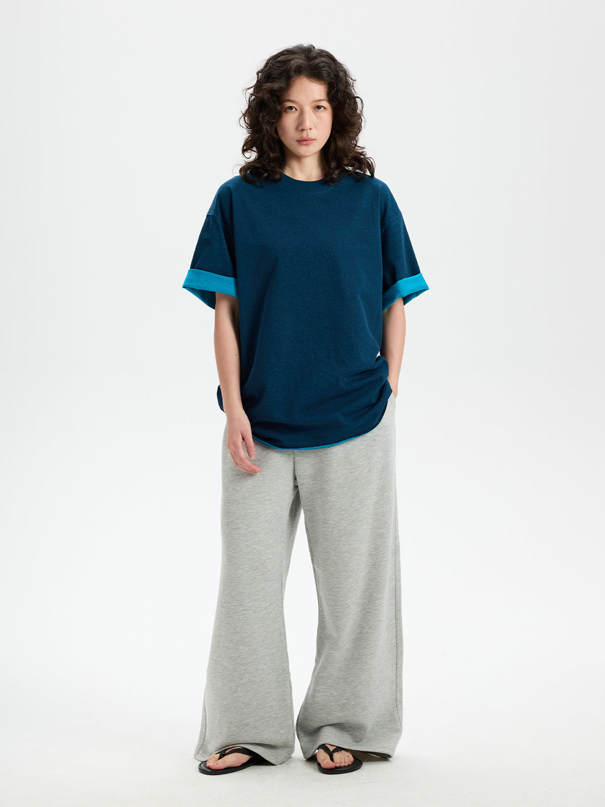 BUTTBILL SS26 Unisex Double-Yarn Cotton Inside-Out Contrast T-Shirt with Rolled Edge