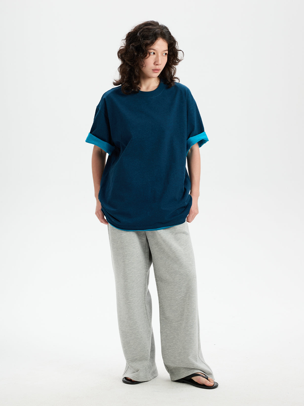 BUTTBILL SS26 Unisex Double-Yarn Cotton Inside-Out Contrast T-Shirt with Rolled Edge